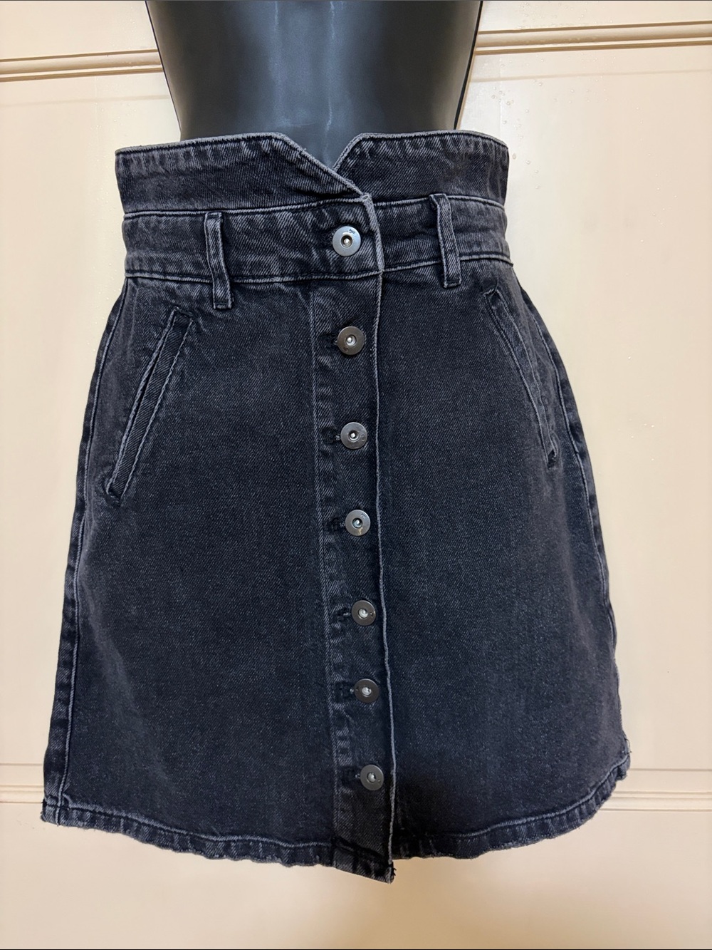 Pilcro and the Letterpress Anthropologie Black Button-Front Denim Skirt